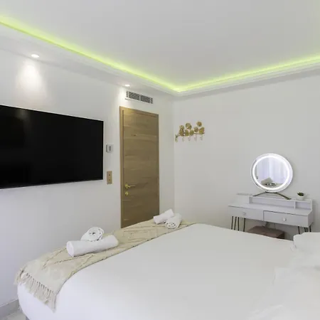 C13 Staywizus-2bdr 15 Min Palais Festivals-ac-parking-balcony