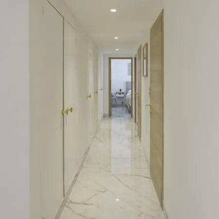 C13 Staywizus-2bdr 15 Min Palais Festivals-ac-parking-balcony Apartment